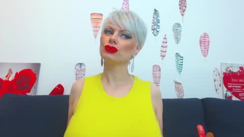 Snapshot of forever_barbie chatting on October 18, 11:06 pm Adana online show from October 18, 11:06 pm