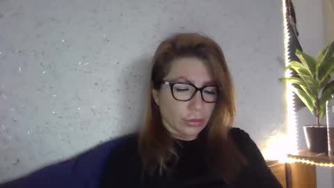 Snapshot of fox_red_lady7 chatting on February 9, 7:49 am fox_red_lady7 online show from February 9, 7:49 am