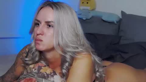 Foxy Kimmi online show from August 3, 7:23 am