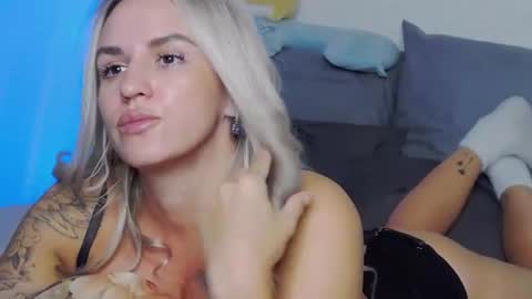 Foxy Kimmi online show from August 2, 7:22 am
