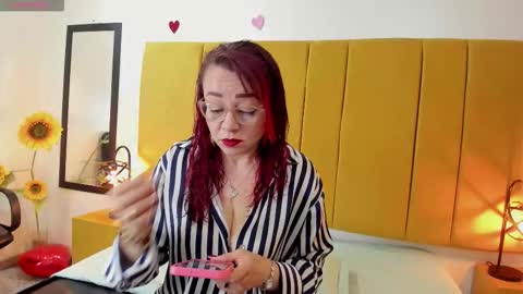 Foxy miilf online show from March 18, 1:05 pm