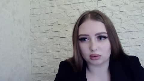 Alice online show from November 26, 7:48 pm