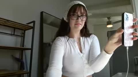 Angel online show from October 9, 5:39 pm