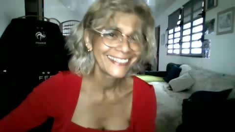 francelune online show from February 2, 12:24 pm