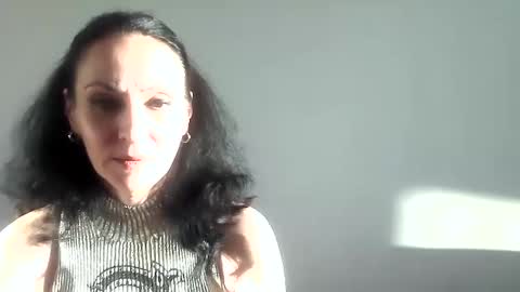 Snapshot of frankieteasing chatting on January 6, 1:52 pm frankieteasing online show from January 6, 1:52 pm