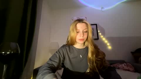 franny_fresh online show from March 14, 4:08 pm