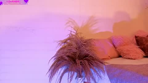 Fransheska online show from June 20, 11:47 am