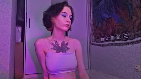 mistress Bastet and  mintcola online show from October 20, 4:32 pm