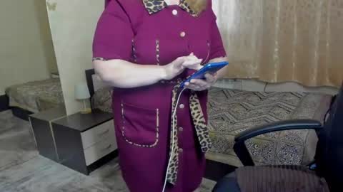 FrauMartha online show from June 18, 5:20 am