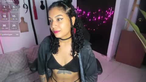 Lia Gomez online show from August 3, 11:21 pm