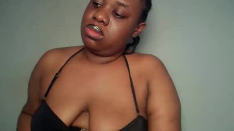 freaky slut5 online show from May 2, 5:00 am
