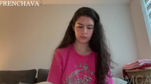Ava online show from April 8, 3:14 pm