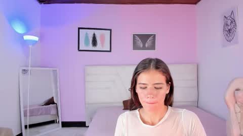 fresitalove01 online show from December 19, 2:42 pm