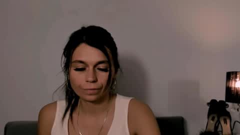 freyanaughty69 online show from June 17, 7:48 pm