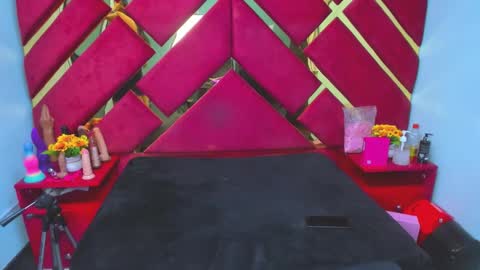 freyja_naugthy online show from February 17, 12:48 pm