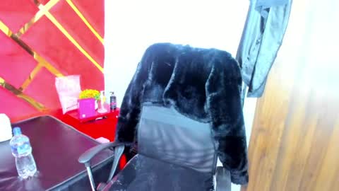 freyja_naugthy online show from June 3, 1:23 pm