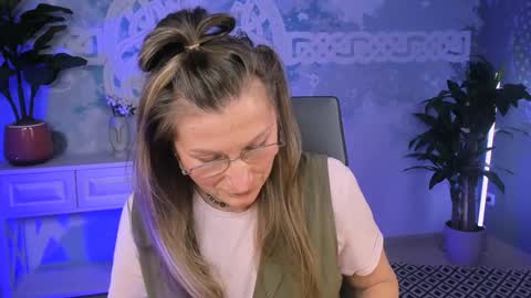 Frida Tander online show from February 7, 2:37 pm