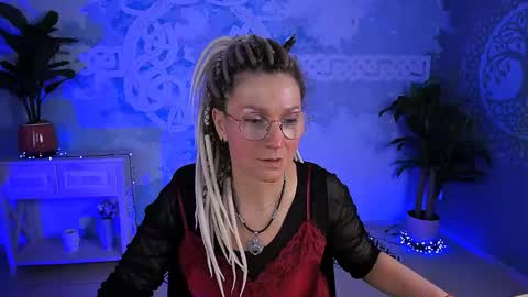 Frida Tander online show from May 5, 5:21 am
