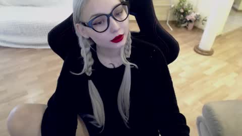 Lilith online show from March 11, 7:46 am