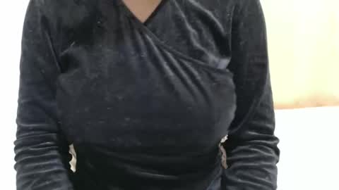 fruity28 online show from November 29, 5:00 am