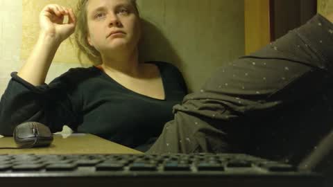 FrumCake online show from December 4, 2:47 am