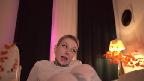 Eva         all my links   online show from November 5, 4:45 pm