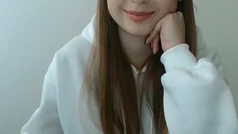 Emma online show from November 29, 11:58 am