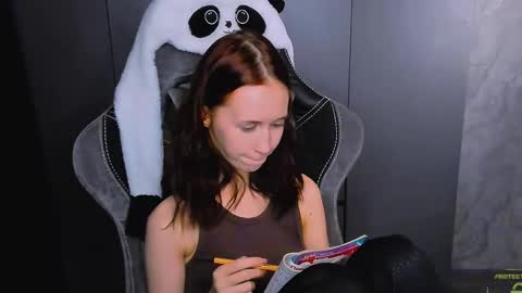 Eva online show from November 12, 4:49 pm