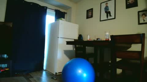 fuzzypeaches87 online show from July 1, 9:58 pm