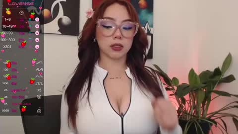 Snapshot of gabb__yy chatting on March 8, 10:13 pm online show from March 8, 10:13 pm
