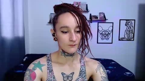 Snapshot of gabby_moon09 chatting on October 20, 12:41 pm gabby_moon09 online show from October 20, 12:41 pm