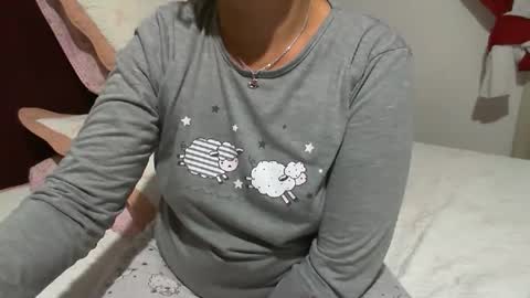 gaby  layla online show from May 16, 12:02 am