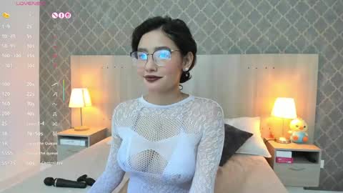 Gabriela Vargas online show from April 30, 8:25 pm