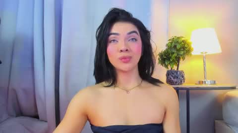 Gabriela Evans MS online show from June 15, 10:37 am