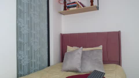 GabrielaRossa online show from February 7, 1:32 pm