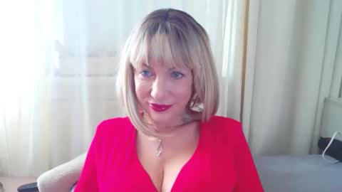 GabrielleMature online show from October 29, 7:23 am