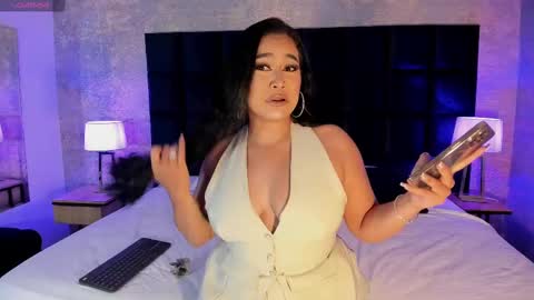 Snapshot of gaby_blaze chatting on March 8, 10:13 pm Gaby Blaze online show from March 8, 10:13 pm