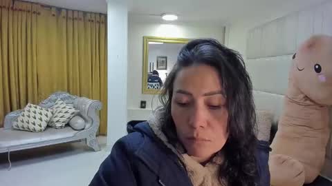 gabriela online show from December 3, 10:28 am