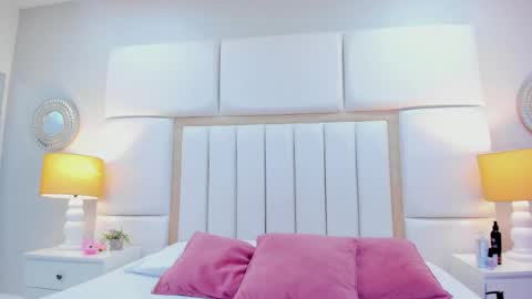 gabymoreau online show from March 7, 9:44 pm