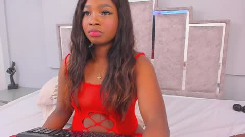 Snapshot of gabyyjones chatting on January 9, 7:40 pm gabyyjones online show from January 9, 7:40 pm