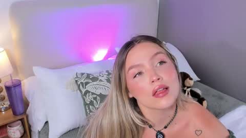 Gaia Baker  online show from May 1, 4:16 am