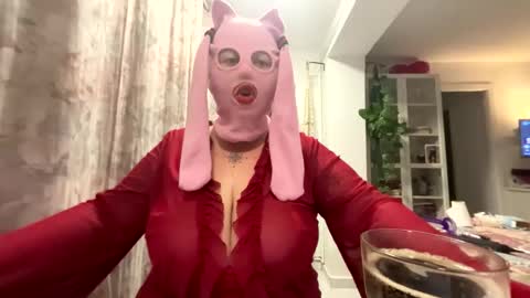 gapetrainee online show from October 22, 6:13 pm