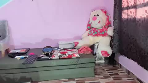 Snapshot of gaticahot001 chatting on February 14, 12:25 pm Diana online show from February 14, 12:25 pm