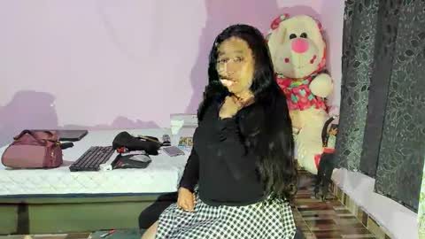 Snapshot of gaticahot001 chatting on January 20, 11:43 pm Diana online show from January 20, 11:43 pm