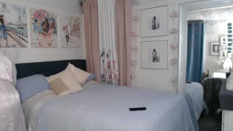 The Empress online show from September 26, 6:55 am