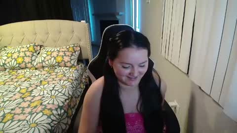 georgina   online show from May 25, 12:09 am