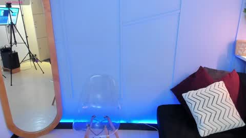 Snapshot of georgina_coule chatting on February 3, 12:03 pm Georgina Coule online show from February 3, 12:03 pm
