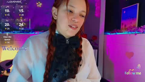 georgina_moschino online show from November 16, 12:56 am