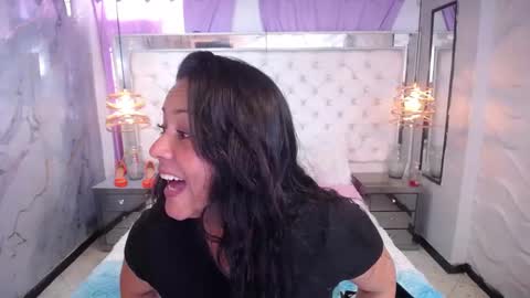 Snapshot of georgina_mussk chatting on September 15, 7:32 pm Georgina online show from September 15, 7:32 pm