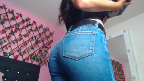 Georgi online show from November 29, 1:04 pm